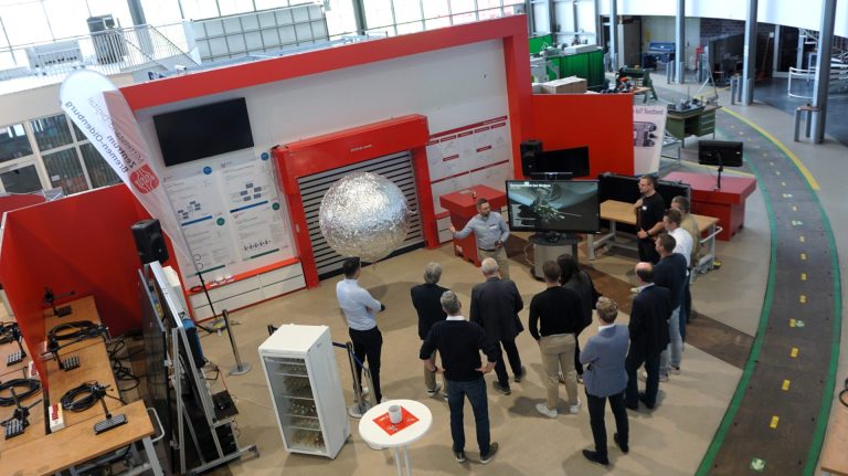 Rückblick: Lab-Tour „Mensch und KI in der Logistik der Zukunft“ im BIBA